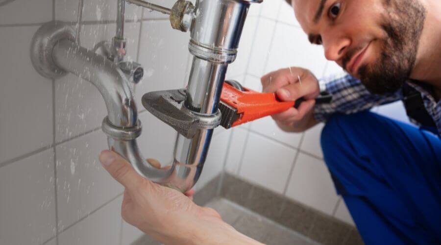 Professional same day plumber services in Britt, IA